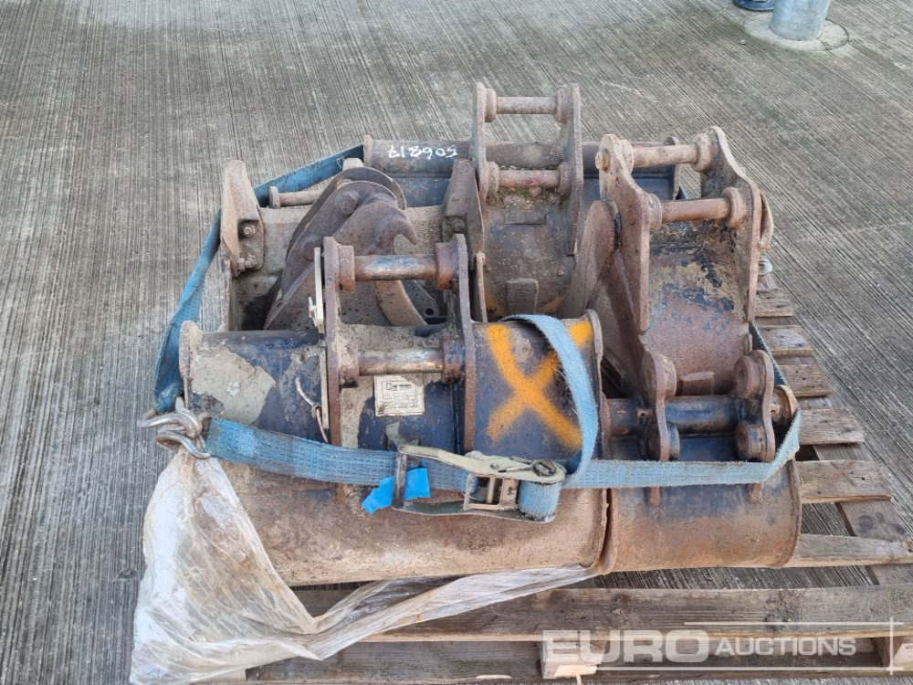 24", 24", 18", 18", 12", 10", 10", 10" Digging Bucket 25-35mm Pin to suit Mini Excavator - Kopp: pilt 4 24", 24", 18", 18", 12", 10", 10", 10" Digging Bucket 25-35mm Pin to suit Mini Excavator - Kopp: pilt 4