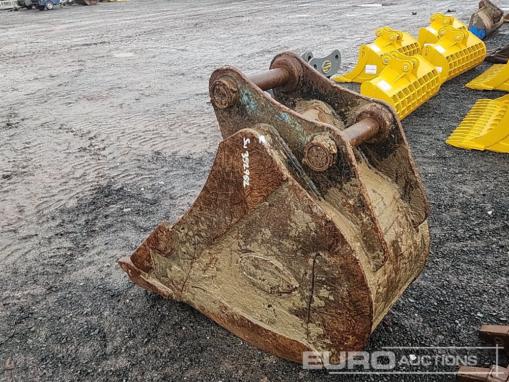 24" Strickland Digging Bucket 65mm Pin to suit 13 Ton Excavator - Kopp: pilt 2 24" Strickland Digging Bucket 65mm Pin to suit 13 Ton Excavator - Kopp: pilt 2