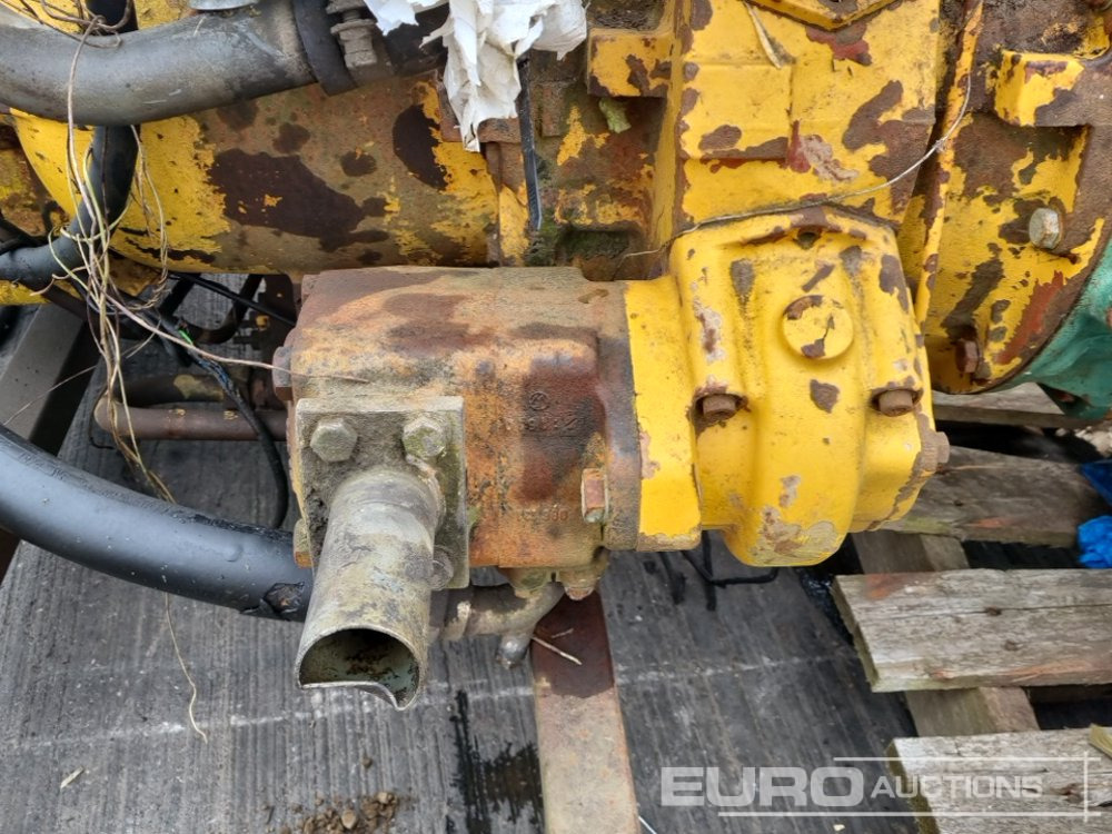 Mootor 6 Cylinder Engine, Gearbox, Pump: pilt 12