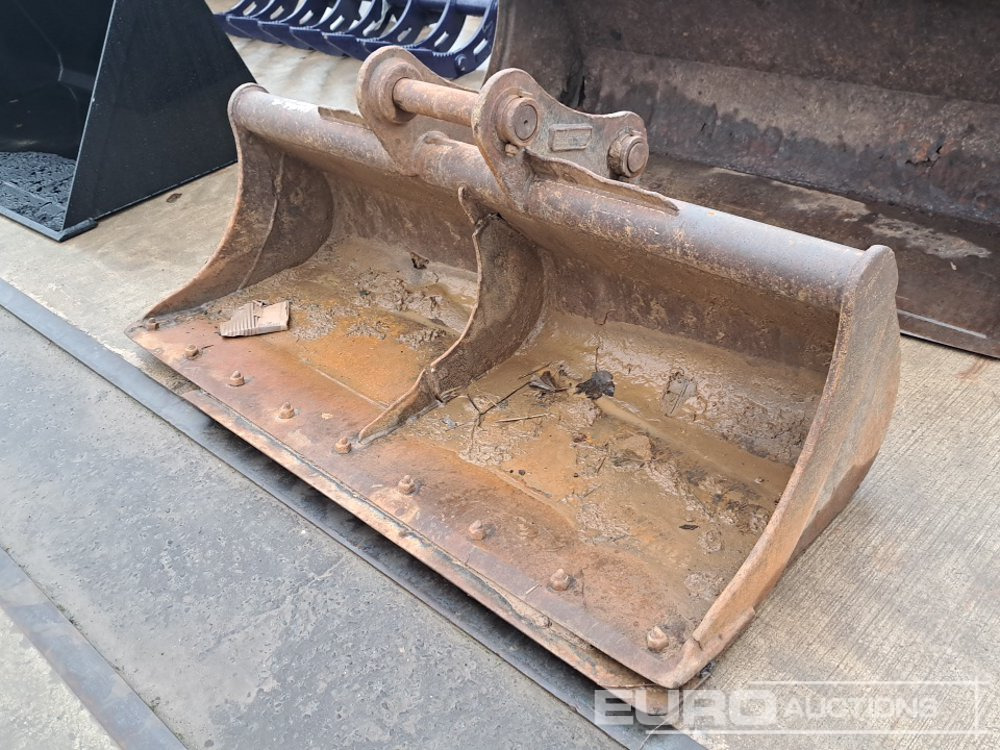 72" Strickland Ditching Bucket 65mm Pin to suit 13 Ton Excavator - Kopp: pilt 1 72" Strickland Ditching Bucket 65mm Pin to suit 13 Ton Excavator - Kopp: pilt 1