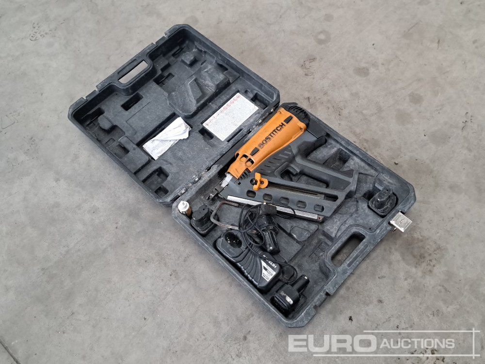Bostitch Cordless Nailgun, Charger,Battery & Case - Ehitusseade: pilt 4 Bostitch Cordless Nailgun, Charger,Battery & Case - Ehitusseade: pilt 4