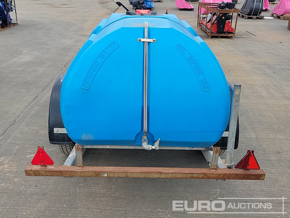 Bowser Supply Single Axle Bunded Fuel Bowser - Säilitusmahuti: pilt 4 Bowser Supply Single Axle Bunded Fuel Bowser - Säilitusmahuti: pilt 4