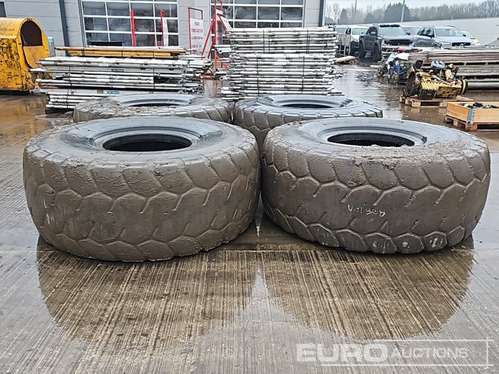 Bridgestone 26.5R25 Tyre (4 of) - Rehv: pilt 2 Bridgestone 26.5R25 Tyre (4 of) - Rehv: pilt 2