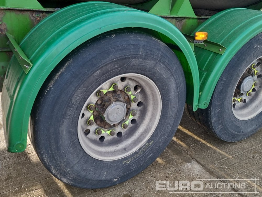 Tsistern poolhaagis Clayton Tri Axle Stainless Steel Tanker Trailer, Front Lift Axle: pilt 9