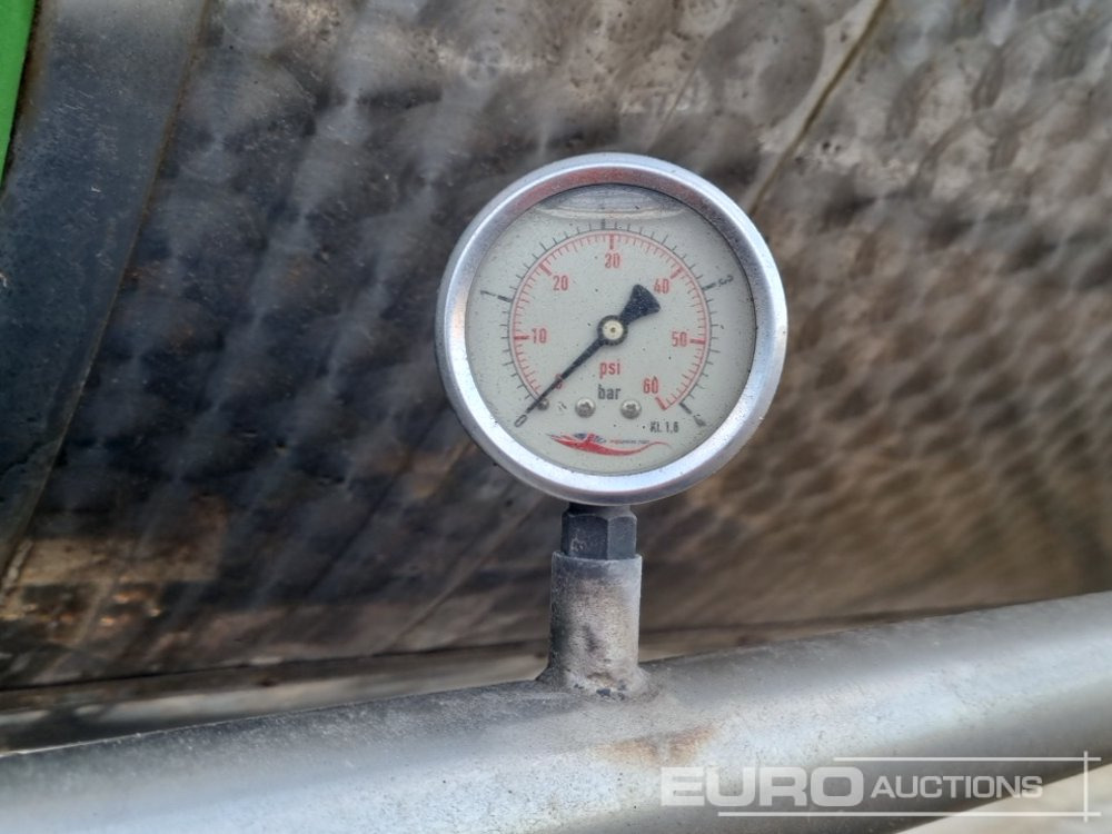 Tsistern poolhaagis Clayton Tri Axle Stainless Steel Tanker Trailer, Front Lift Axle: pilt 34