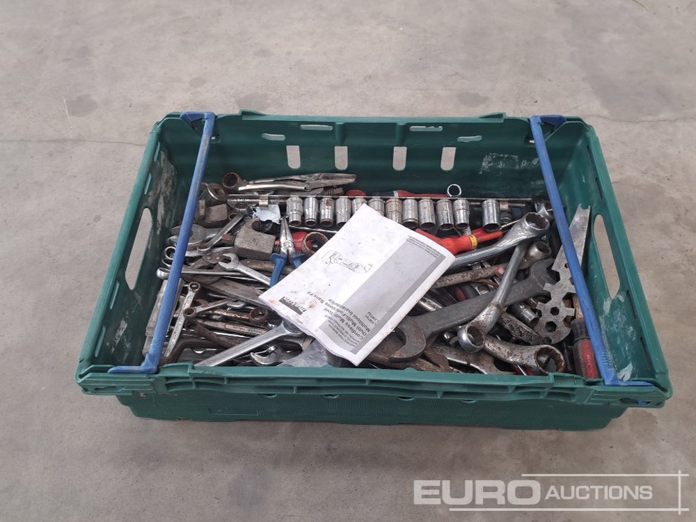 Crate of Misc Tool, Spanner, Screwdrivers etc - Garaažiseadmed: pilt 4 Crate of Misc Tool, Spanner, Screwdrivers etc - Garaažiseadmed: pilt 4