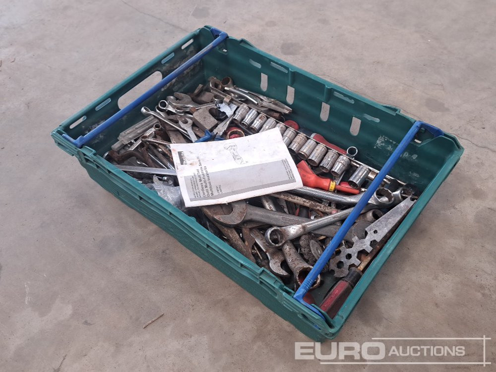 Crate of Misc Tool, Spanner, Screwdrivers etc - Garaažiseadmed: pilt 5 Crate of Misc Tool, Spanner, Screwdrivers etc - Garaažiseadmed: pilt 5
