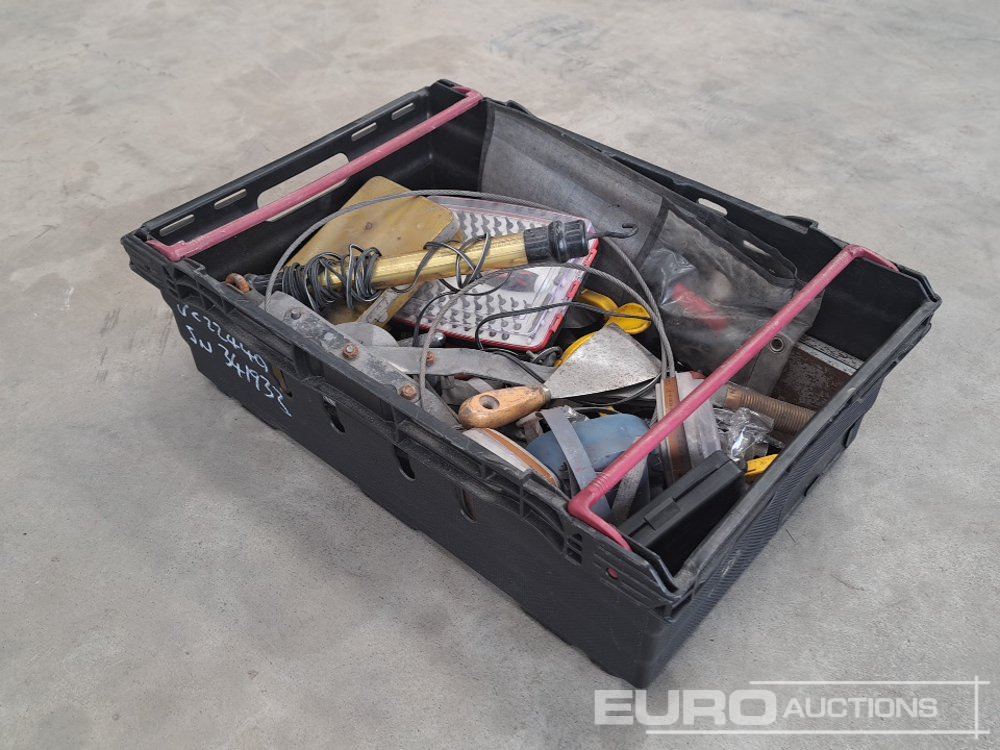 Crate of Miscellaneous Tools - Garaažiseadmed: pilt 1 Crate of Miscellaneous Tools - Garaažiseadmed: pilt 1