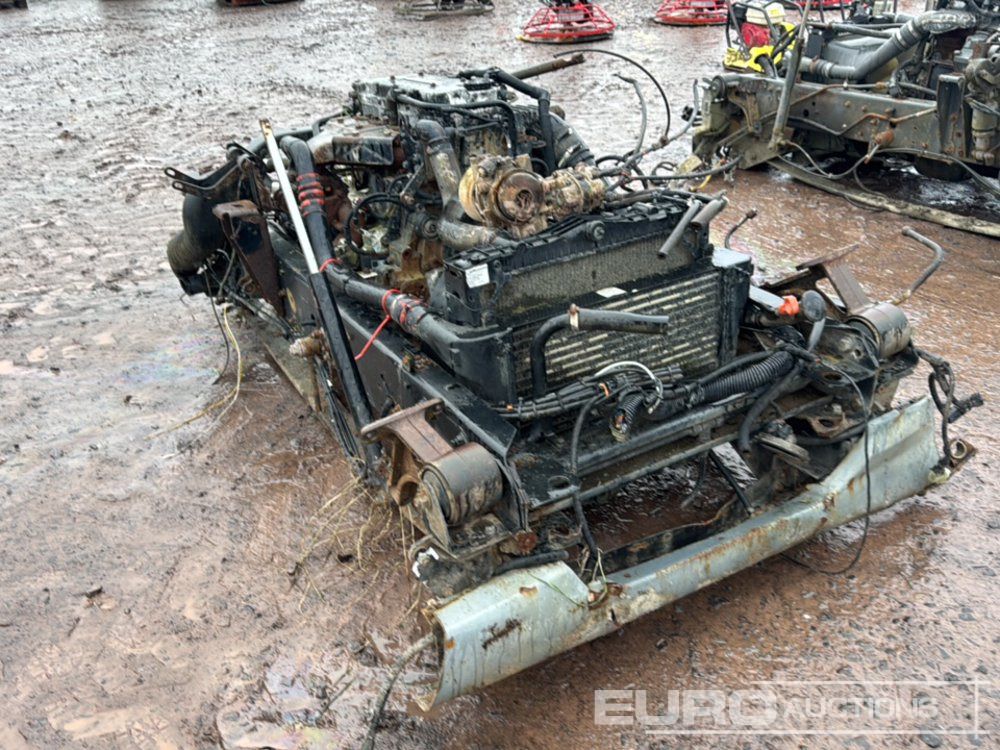 Cummings 4 Cylinder Diesel Engine & Gearbox - Mootor: pilt 3 Cummings 4 Cylinder Diesel Engine & Gearbox - Mootor: pilt 3