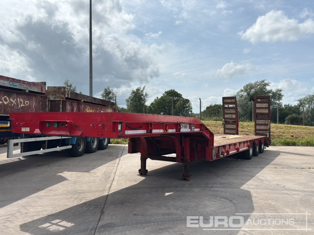 Dennison Tri Axle Stepframe Low Loader, Hydralic Ramps - Madal platvormpoolhaagis: pilt 1 Dennison Tri Axle Stepframe Low Loader, Hydralic Ramps - Madal platvormpoolhaagis: pilt 1