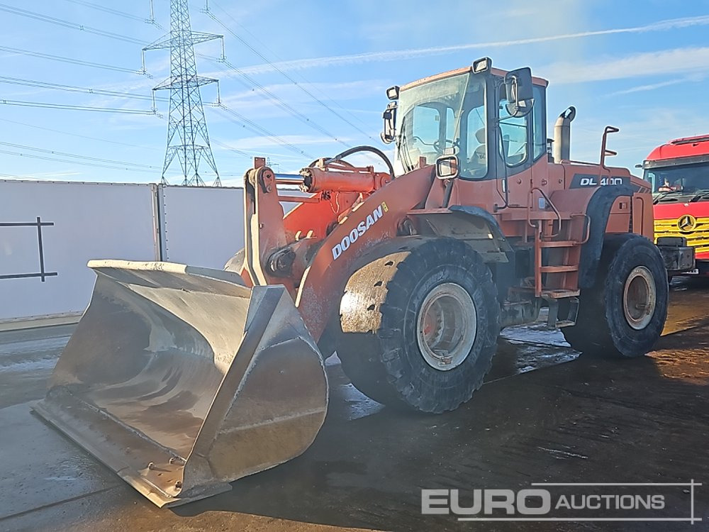 Doosan DL400 - Rataslaadur: pilt 1 Doosan DL400 - Rataslaadur: pilt 1