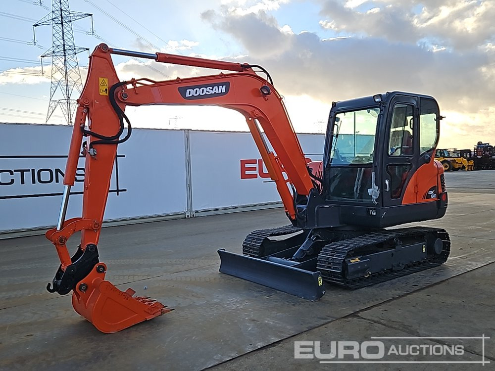 Doosan DX60 - Miniekskavaator: pilt 1 Doosan DX60 - Miniekskavaator: pilt 1