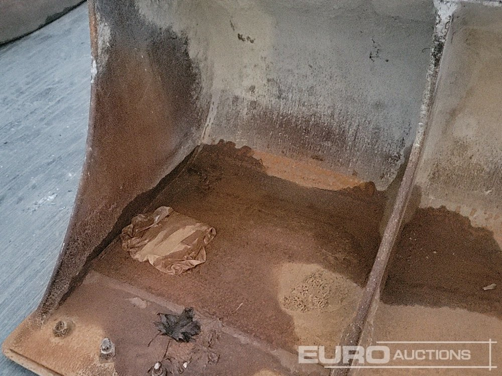 Kopp Geith 82" Ditching Bucket 80mm Pin to suit 20 Ton Excavator: pilt 10 Kopp Geith 82" Ditching Bucket 80mm Pin to suit 20 Ton Excavator: pilt 10