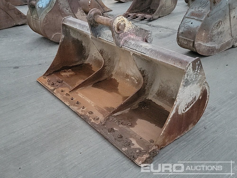 Geith 82" Ditching Bucket 80mm Pin to suit 20 Ton Excavator - Kopp: pilt 1 Geith 82" Ditching Bucket 80mm Pin to suit 20 Ton Excavator - Kopp: pilt 1