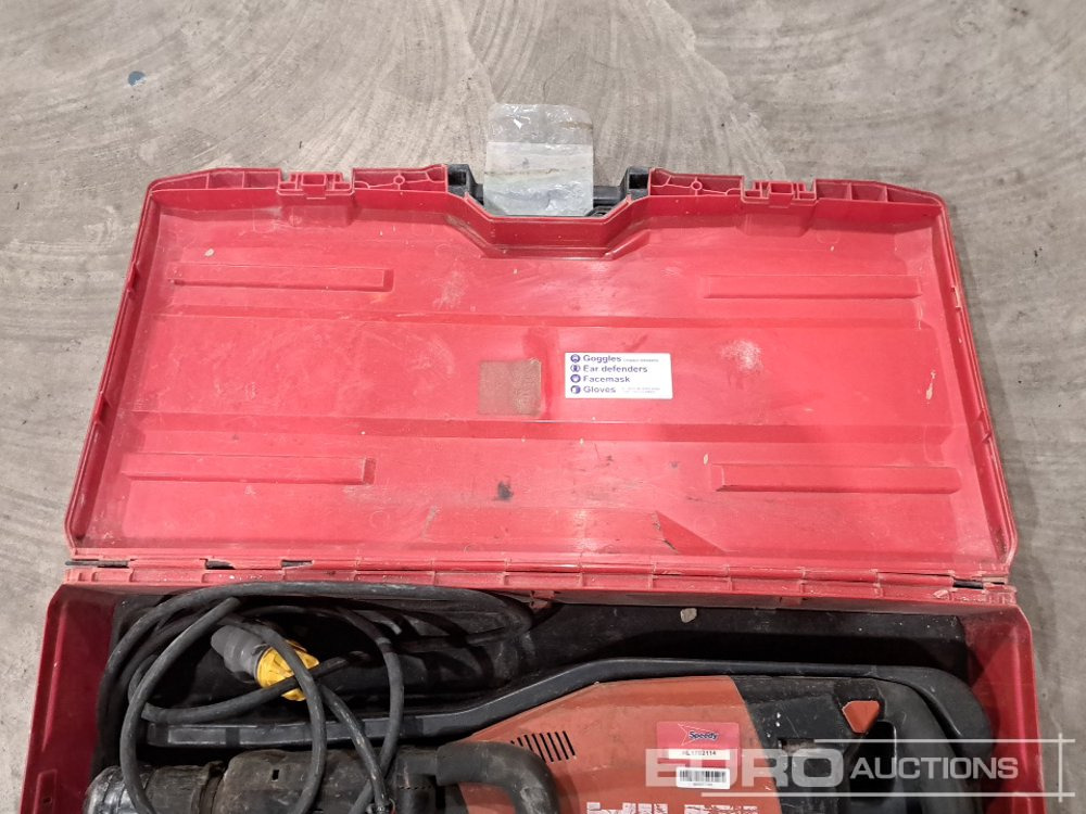 Hilti 110 Volt Demolition Hammer & Case - Garaažiseadmed: pilt 5 Hilti 110 Volt Demolition Hammer & Case - Garaažiseadmed: pilt 5
