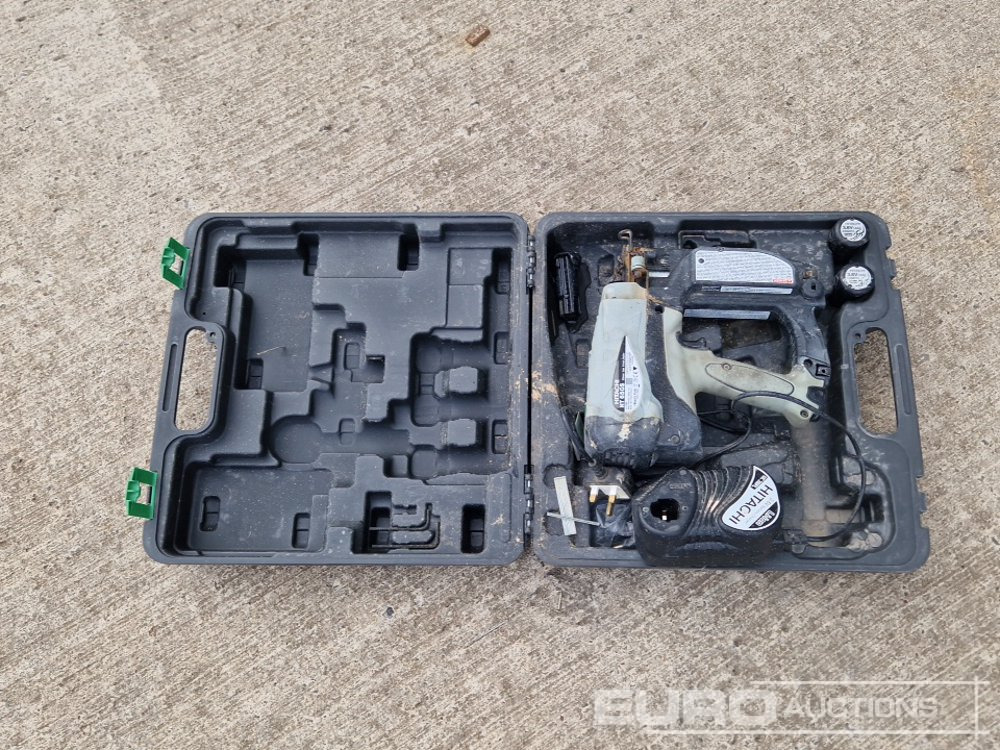 Ehitusseade Hitachi NT65GS 3.6 Volt Cordless Nailer, 3 Batterys, Charger: pilt 6