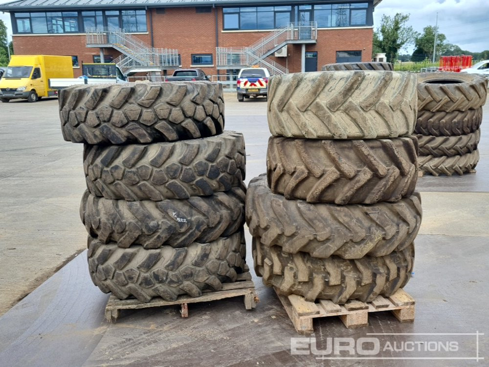 JCB 15.5-25 Tyre (6 of), Alliance 15.5-25 Tyre (2 of), 405/70 R20 Tyre (2 of) - Rehv: pilt 4 JCB 15.5-25 Tyre (6 of), Alliance 15.5-25 Tyre (2 of), 405/70 R20 Tyre (2 of) - Rehv: pilt 4