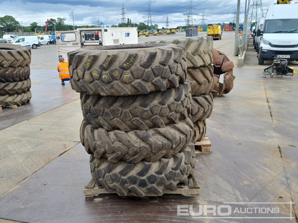 JCB 15.5-25 Tyre (6 of), Alliance 15.5-25 Tyre (2 of), 405/70 R20 Tyre (2 of) - Rehv: pilt 2 JCB 15.5-25 Tyre (6 of), Alliance 15.5-25 Tyre (2 of), 405/70 R20 Tyre (2 of) - Rehv: pilt 2