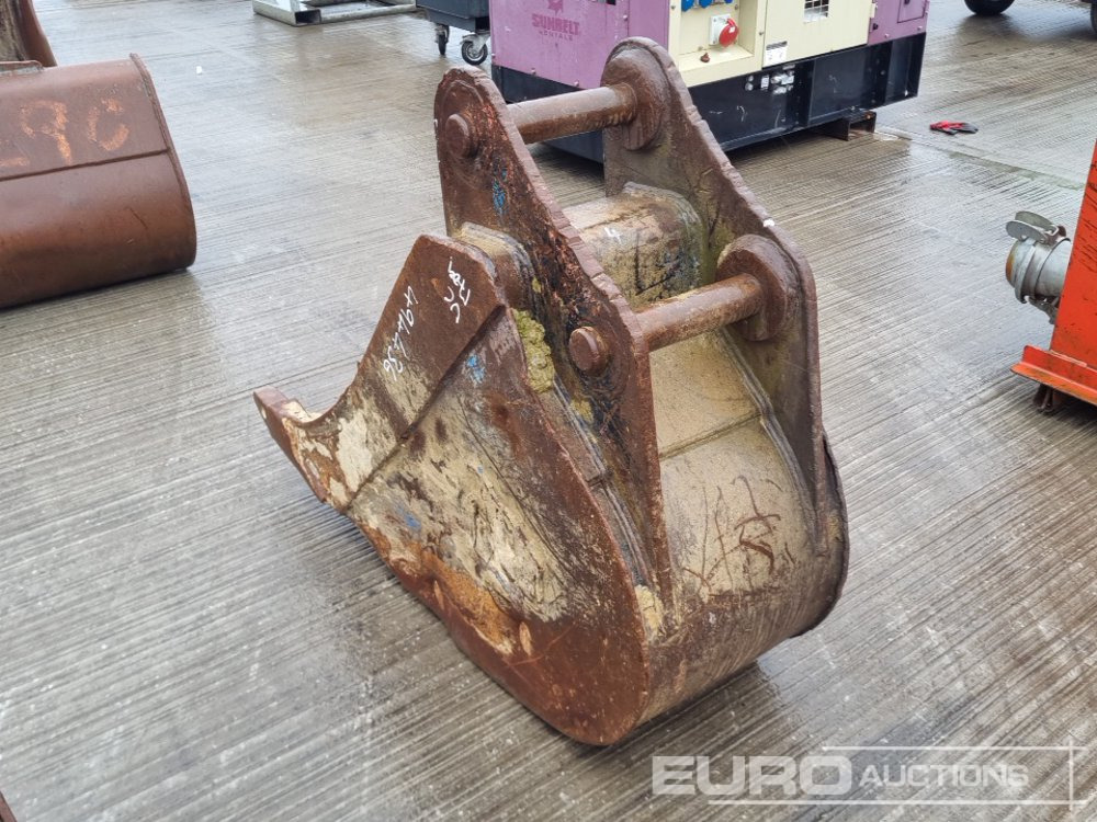 JCB 22" Digging Bucket 65mm Pin to suit 13 Ton Excavator - Kopp: pilt 3 JCB 22" Digging Bucket 65mm Pin to suit 13 Ton Excavator - Kopp: pilt 3