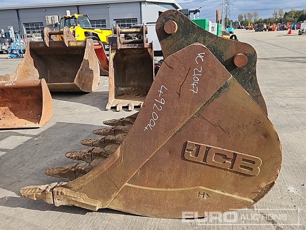JCB 70" Digging Bucket 90mm Pin to suit 30 Ton Excavator - Kopp: pilt 2 JCB 70" Digging Bucket 90mm Pin to suit 30 Ton Excavator - Kopp: pilt 2