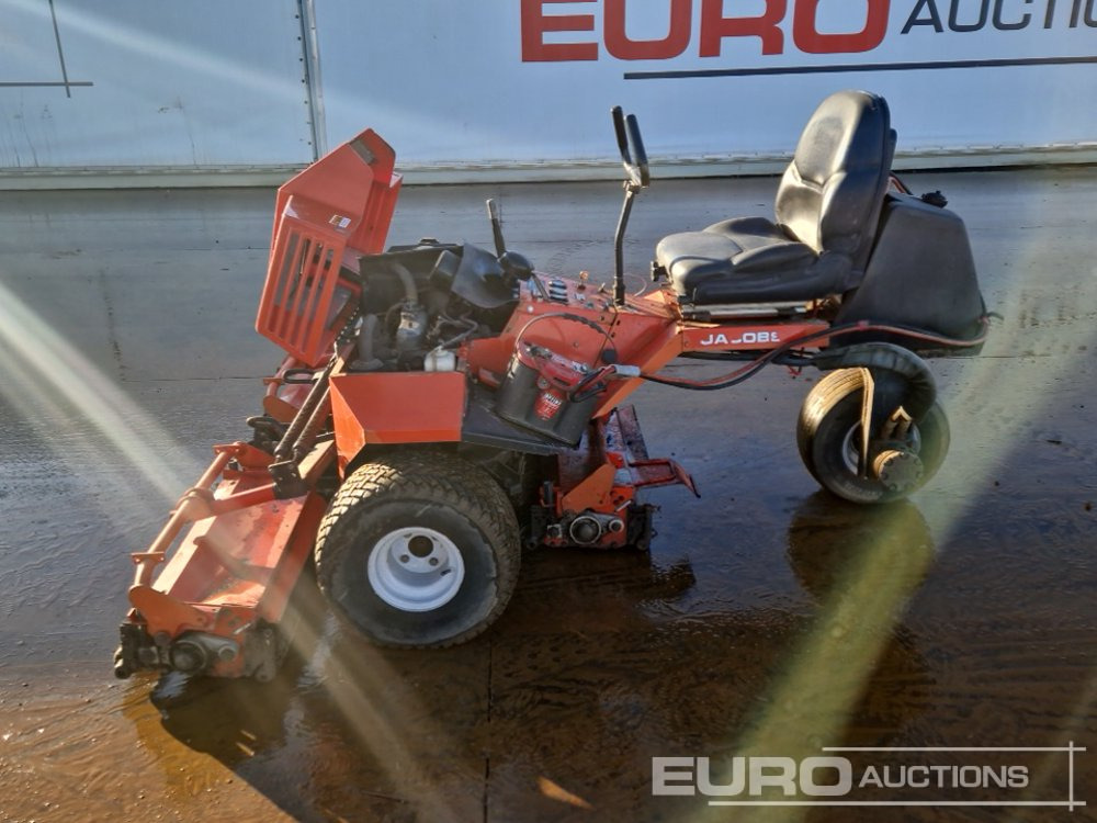 Jacobsen Tri-King 1672D 3 Wheel 3 Gang Ride On Lawnmower - Muruniiduk: pilt 2 Jacobsen Tri-King 1672D 3 Wheel 3 Gang Ride On Lawnmower - Muruniiduk: pilt 2
