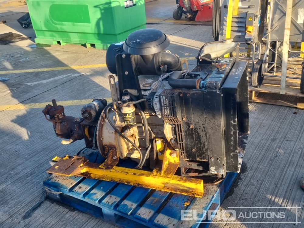 John Deere 4 Cylinder Engine, Pump - Mootor: pilt 2 John Deere 4 Cylinder Engine, Pump - Mootor: pilt 2