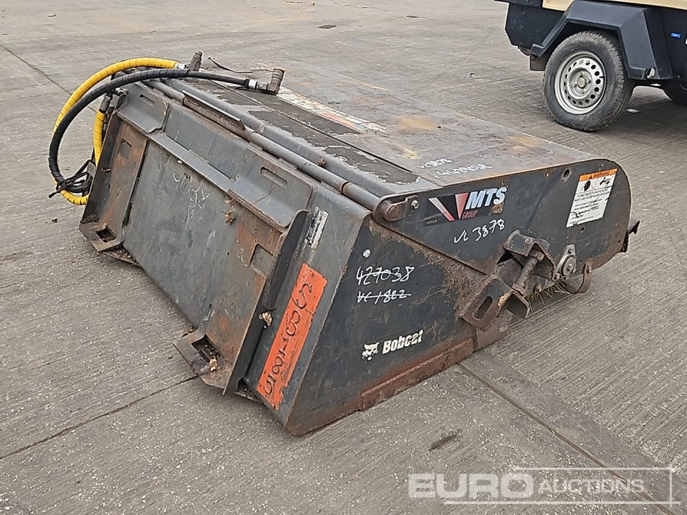 2014 Bobcat 60 SWEEPER - Materjali käitlemise seade: pilt 5 2014 Bobcat 60 SWEEPER - Materjali käitlemise seade: pilt 5