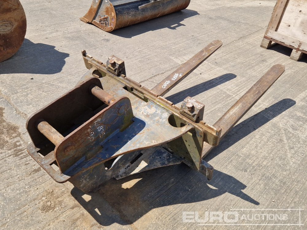 2016 Strickland Pallet Forks 50mm Pin to suit 6-8 Ton Excavator - Materjali käitlemise seade: pilt 5 2016 Strickland Pallet Forks 50mm Pin to suit 6-8 Ton Excavator - Materjali käitlemise seade: pilt 5