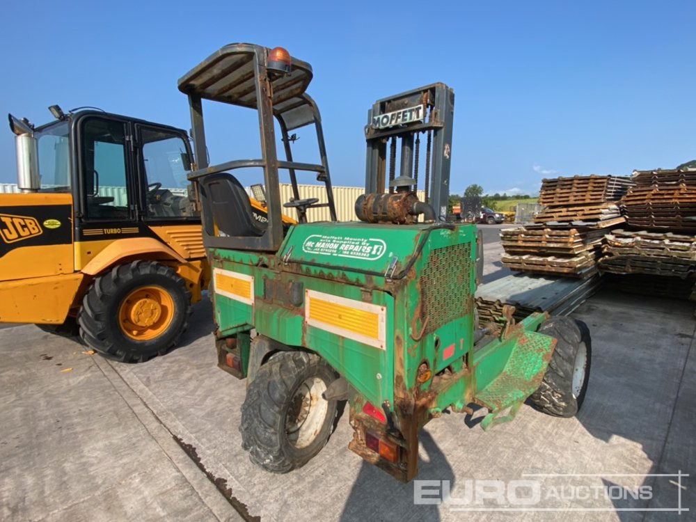 Moffett Mounty M7 24.3W, 3 Wheeled Trailer Mountable Forklift, 2 Stage Mast - Veoautol põhinev kahveltõstuk: pilt 3 Moffett Mounty M7 24.3W, 3 Wheeled Trailer Mountable Forklift, 2 Stage Mast - Veoautol põhinev kahveltõstuk: pilt 3