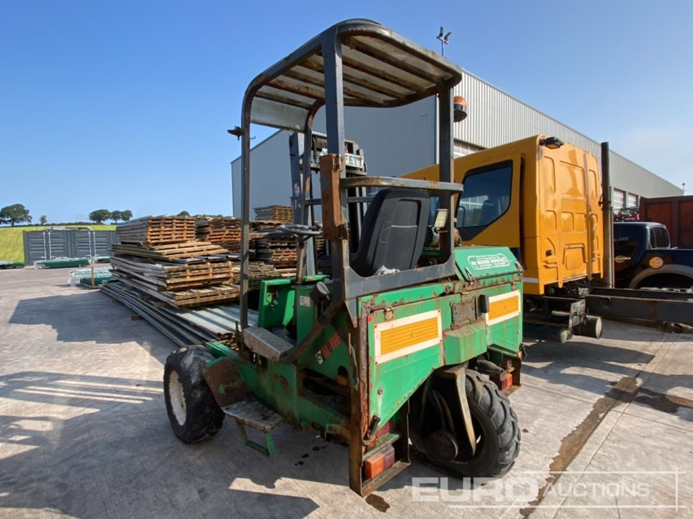 Moffett Mounty M7 24.3W, 3 Wheeled Trailer Mountable Forklift, 2 Stage Mast - Veoautol põhinev kahveltõstuk: pilt 2 Moffett Mounty M7 24.3W, 3 Wheeled Trailer Mountable Forklift, 2 Stage Mast - Veoautol põhinev kahveltõstuk: pilt 2
