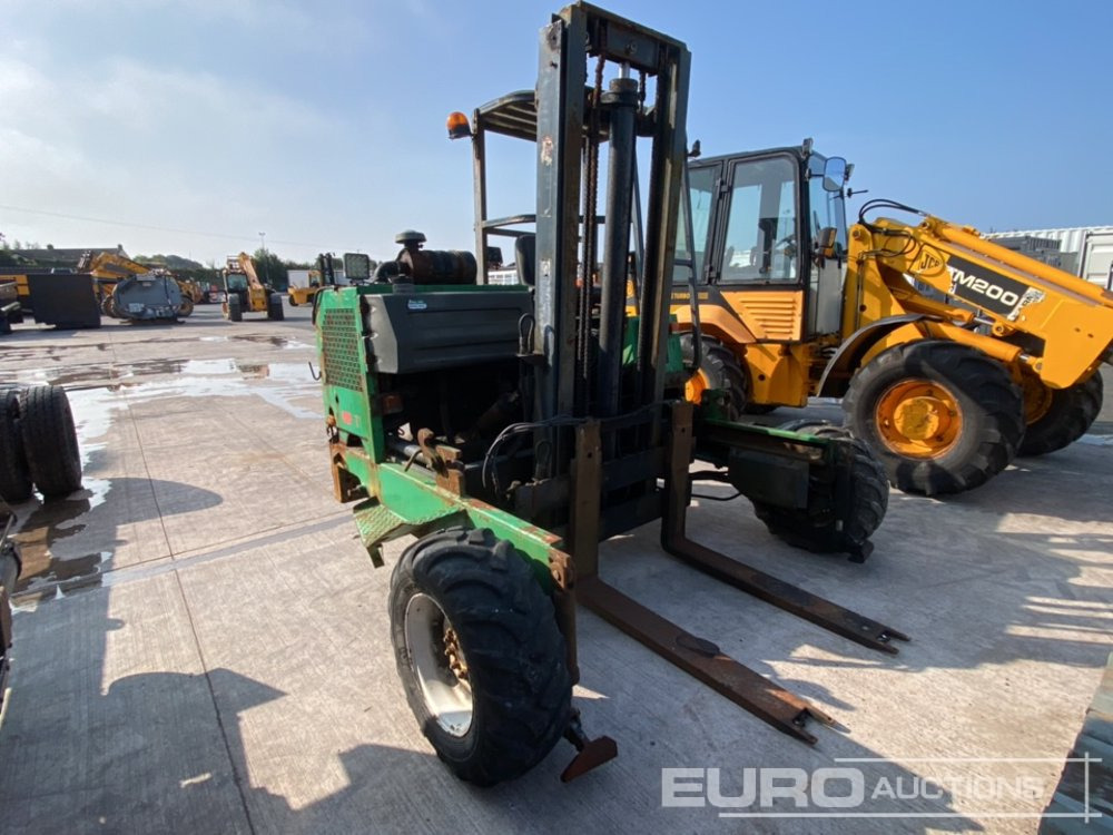 Moffett Mounty M7 24.3W, 3 Wheeled Trailer Mountable Forklift, 2 Stage Mast - Veoautol põhinev kahveltõstuk: pilt 4 Moffett Mounty M7 24.3W, 3 Wheeled Trailer Mountable Forklift, 2 Stage Mast - Veoautol põhinev kahveltõstuk: pilt 4