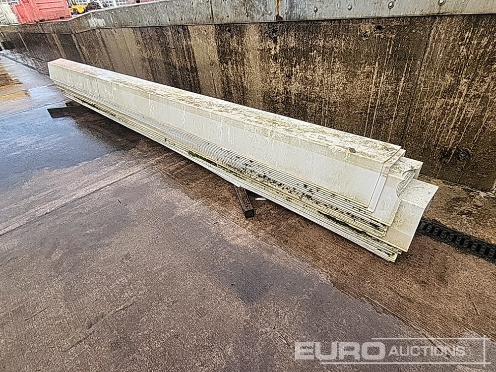 6m Pladtic Plastic Flashing/Gutter - Muu seadmestik: pilt 2 6m Pladtic Plastic Flashing/Gutter - Muu seadmestik: pilt 2