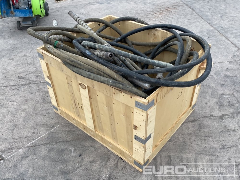 Pallet of Vibrating Pokers - Asfaldimasin: pilt 4 Pallet of Vibrating Pokers - Asfaldimasin: pilt 4