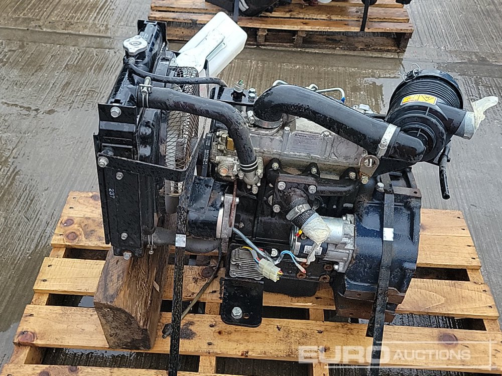 Perkins 3 Cylinder Engine - Mootor: pilt 2 Perkins 3 Cylinder Engine - Mootor: pilt 2