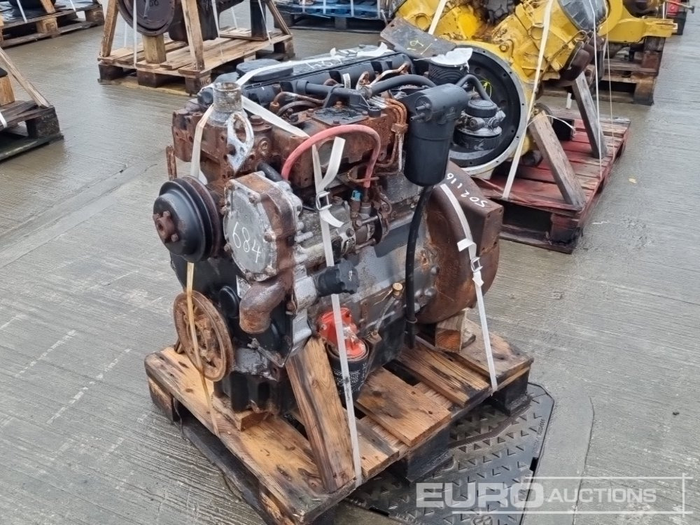 Perkins CAT 3054C - Mootor: pilt 1 Perkins CAT 3054C - Mootor: pilt 1