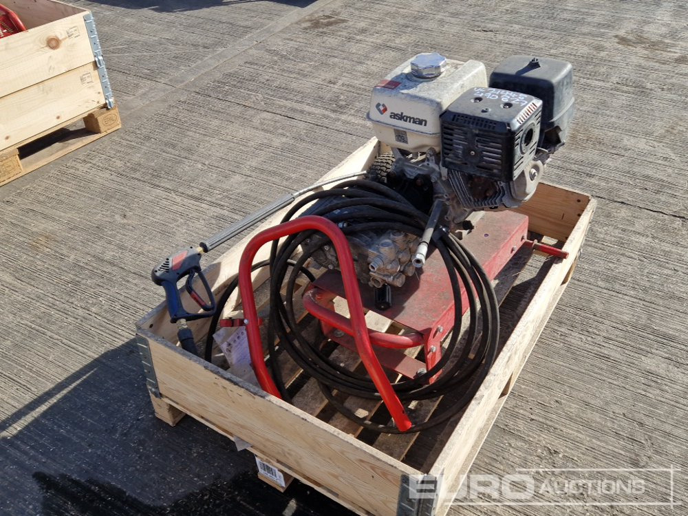 Petrol Pressure Washer - Survepesur: pilt 3 Petrol Pressure Washer - Survepesur: pilt 3