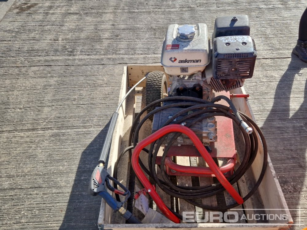 Petrol Pressure Washer - Survepesur: pilt 2 Petrol Pressure Washer - Survepesur: pilt 2