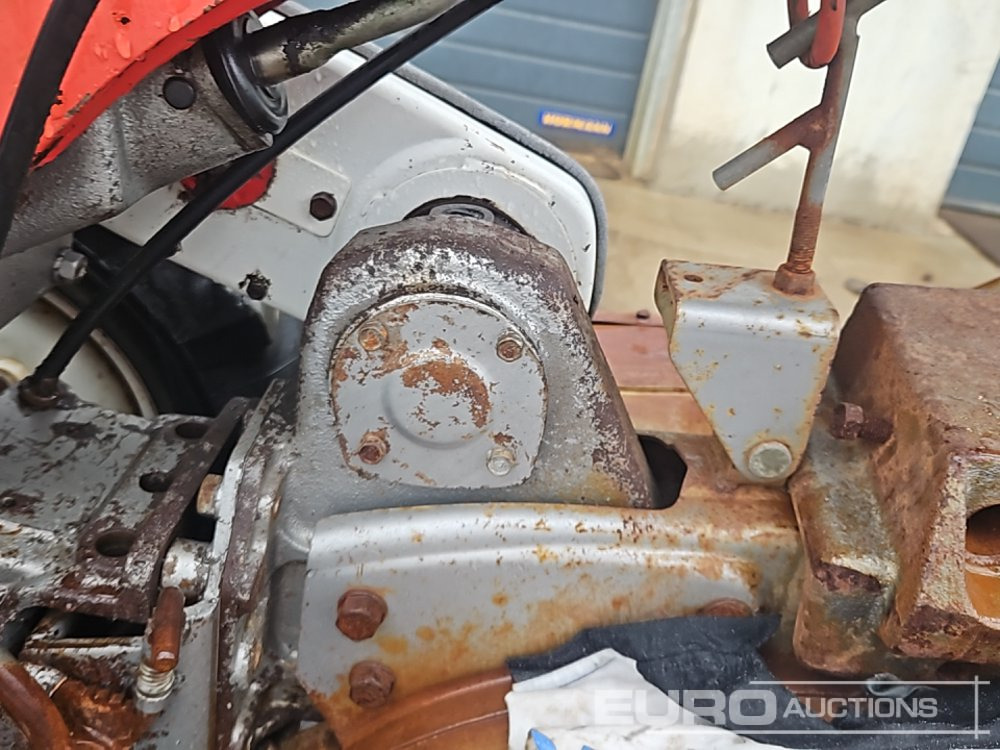 Põllutööseade Mitsubishi CT601: pilt 17