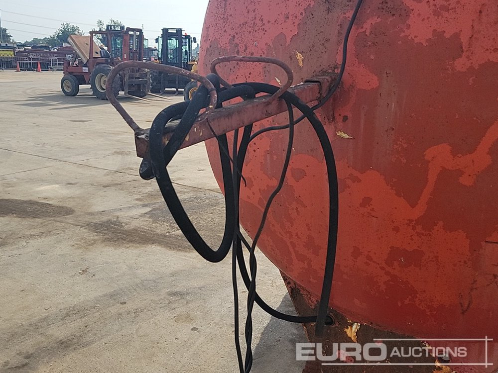 Säilitusmahuti Redrock Single Axle Draw Bar Fuel Bowser, Honda Pump: pilt 16