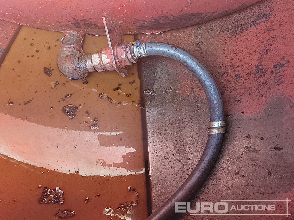 Säilitusmahuti Redrock Single Axle Draw Bar Fuel Bowser, Honda Pump: pilt 15
