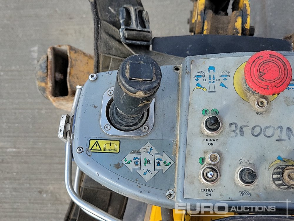 Miniekskavaator Remote Controlled Excavator, Rubber Tracks, Piped, Stabilisers: pilt 29