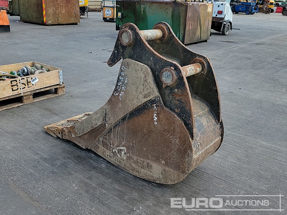 Rhinox 24" Digging Bucket 80mm Pin to suit 20 Ton Excavator - Kopp: pilt 3 Rhinox 24" Digging Bucket 80mm Pin to suit 20 Ton Excavator - Kopp: pilt 3