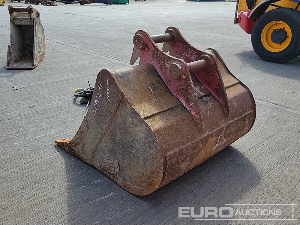 Rhinox 48" Digging Bucket 65mm Pin to suit 13 Ton Excavator - Kopp: pilt 2 Rhinox 48" Digging Bucket 65mm Pin to suit 13 Ton Excavator - Kopp: pilt 2