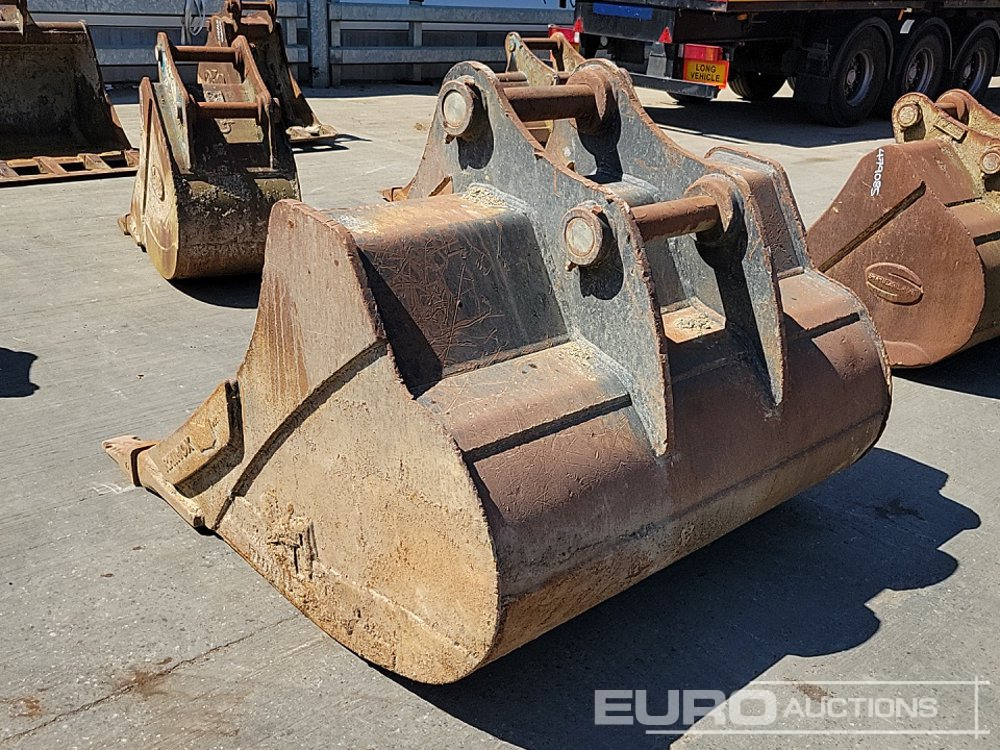 Rhinox 60" Digging Bucket 80mm Pin to suit 20 Ton Excavator - Kopp: pilt 3 Rhinox 60" Digging Bucket 80mm Pin to suit 20 Ton Excavator - Kopp: pilt 3