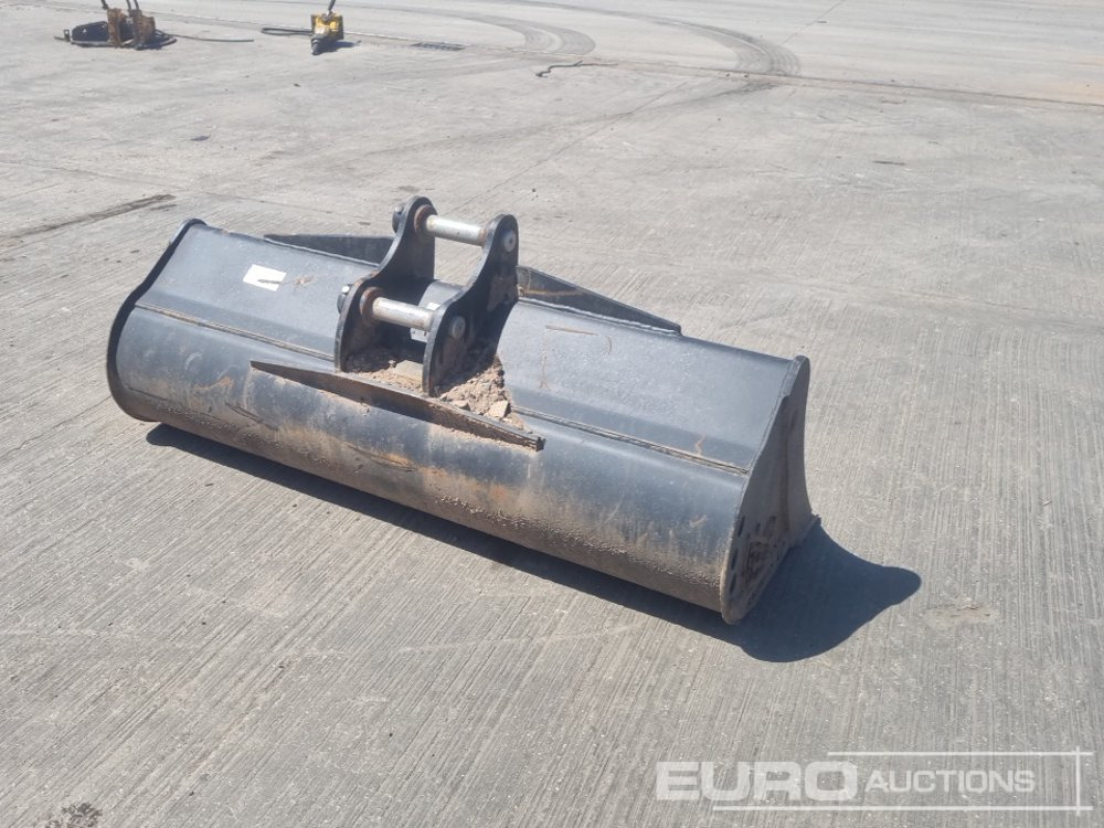 Rhinox 60" Ditching Bucket 45mm Pin to suit 4-6 Ton Excavator - Kopp: pilt 5 Rhinox 60" Ditching Bucket 45mm Pin to suit 4-6 Ton Excavator - Kopp: pilt 5