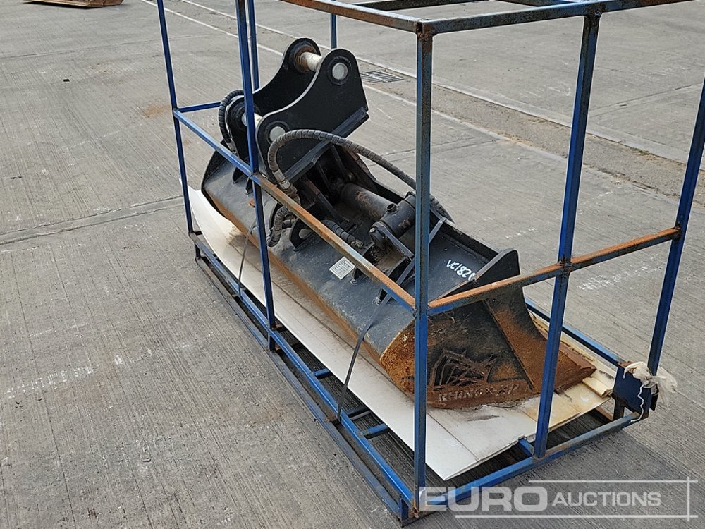 Rhinox 60" Hydraulic Tilting Bucket 45mm Pin to suit 4-6 Ton Excavator - Kopp: pilt 5 Rhinox 60" Hydraulic Tilting Bucket 45mm Pin to suit 4-6 Ton Excavator - Kopp: pilt 5
