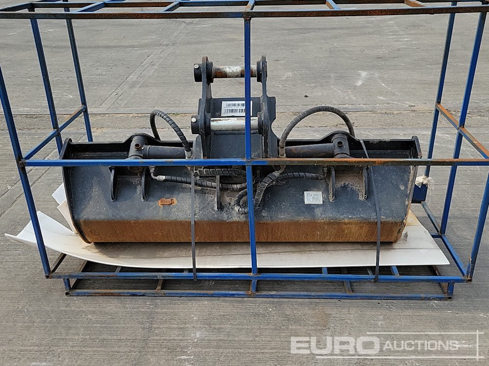 Rhinox 60" Hydraulic Tilting Bucket 45mm Pin to suit 4-6 Ton Excavator - Kopp: pilt 4 Rhinox 60" Hydraulic Tilting Bucket 45mm Pin to suit 4-6 Ton Excavator - Kopp: pilt 4