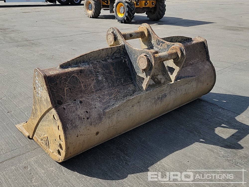 Rhinox 84" Ditching Bucket 80mm Pin to suit 20 Ton Excavator - Kopp: pilt 3 Rhinox 84" Ditching Bucket 80mm Pin to suit 20 Ton Excavator - Kopp: pilt 3