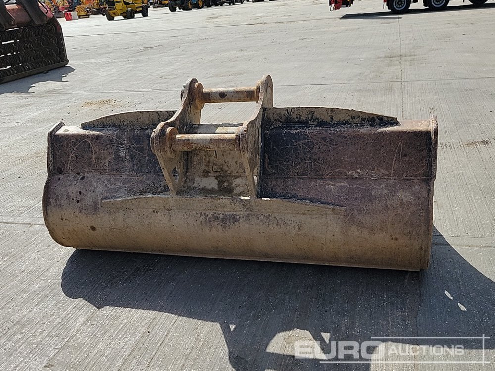 Rhinox 84" Ditching Bucket 80mm Pin to suit 20 Ton Excavator - Kopp: pilt 4 Rhinox 84" Ditching Bucket 80mm Pin to suit 20 Ton Excavator - Kopp: pilt 4
