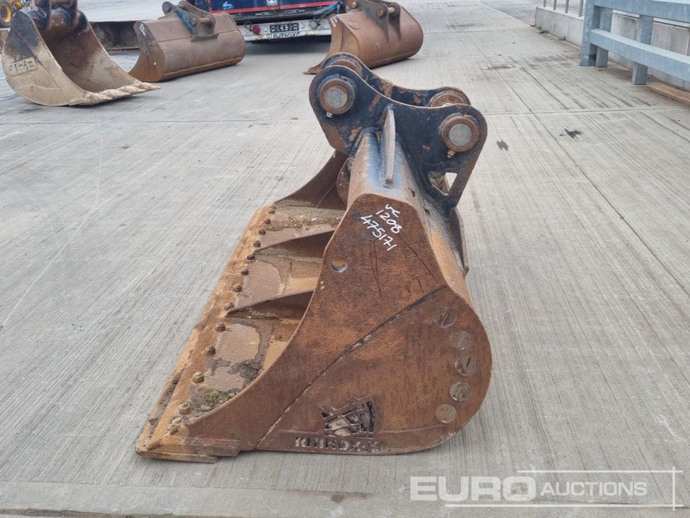 Rhinox 84" Ditching Bucket 80mm Pin to suit 20 Ton Excavator - Kopp: pilt 2 Rhinox 84" Ditching Bucket 80mm Pin to suit 20 Ton Excavator - Kopp: pilt 2